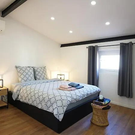 F2 Type Loft à * Ajaccio (Corsica)